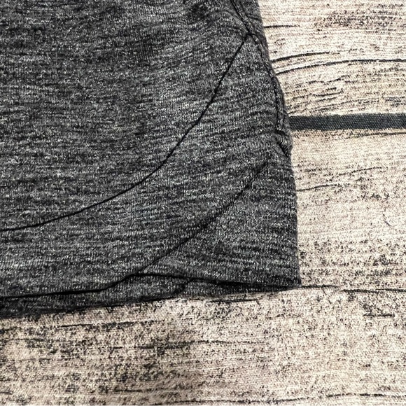 Athleta Athleisure Skort in Charcoal Grey Size Medium - Picture 10 of 11